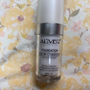 Color changing foundation.  Used once